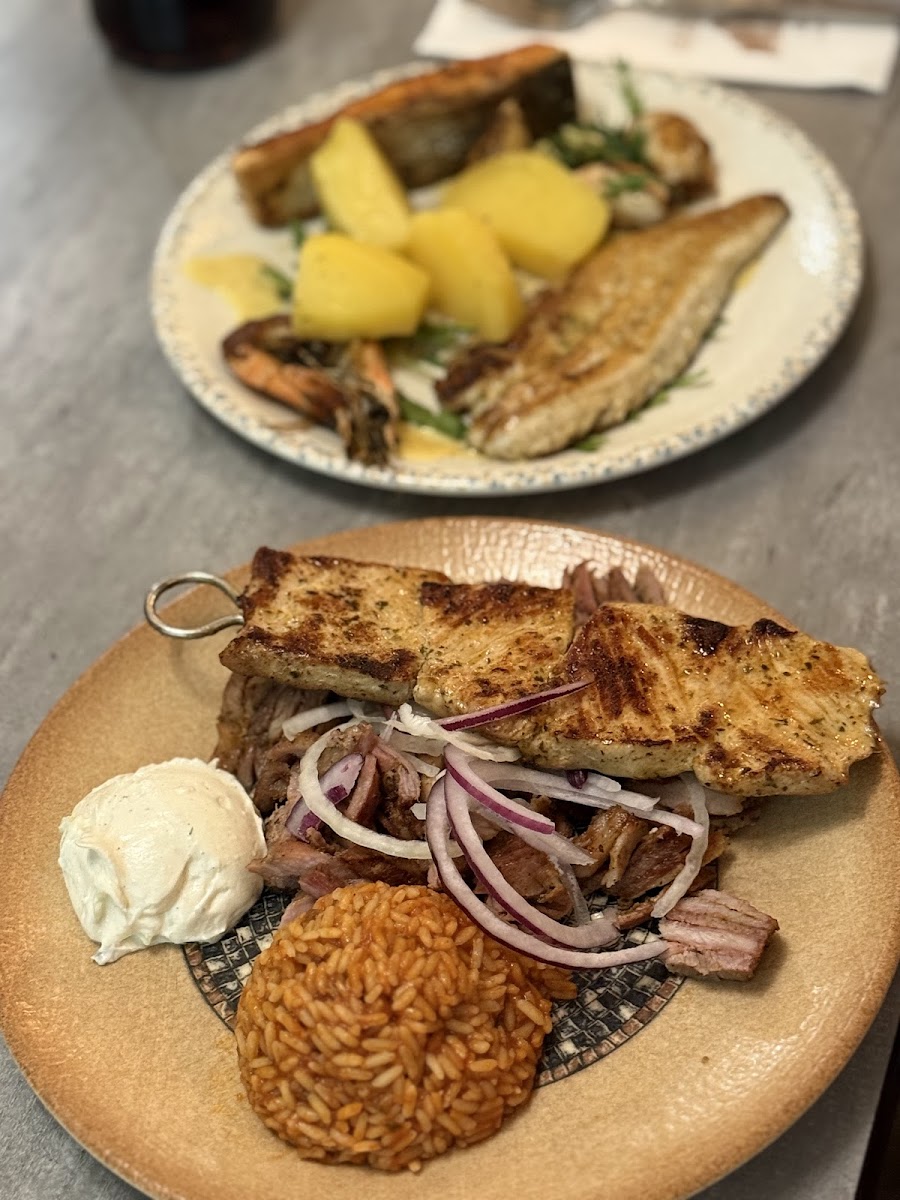 Akropolis Munich Photos 2